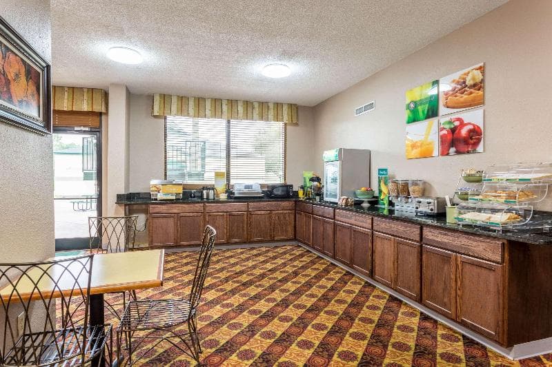 Quality Inn & Conference Center 2