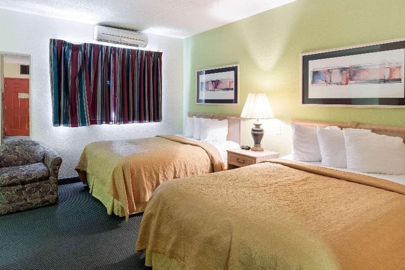 Quality Inn & Suites 5