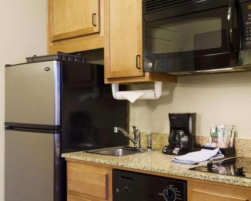 Mainstay Suites 4