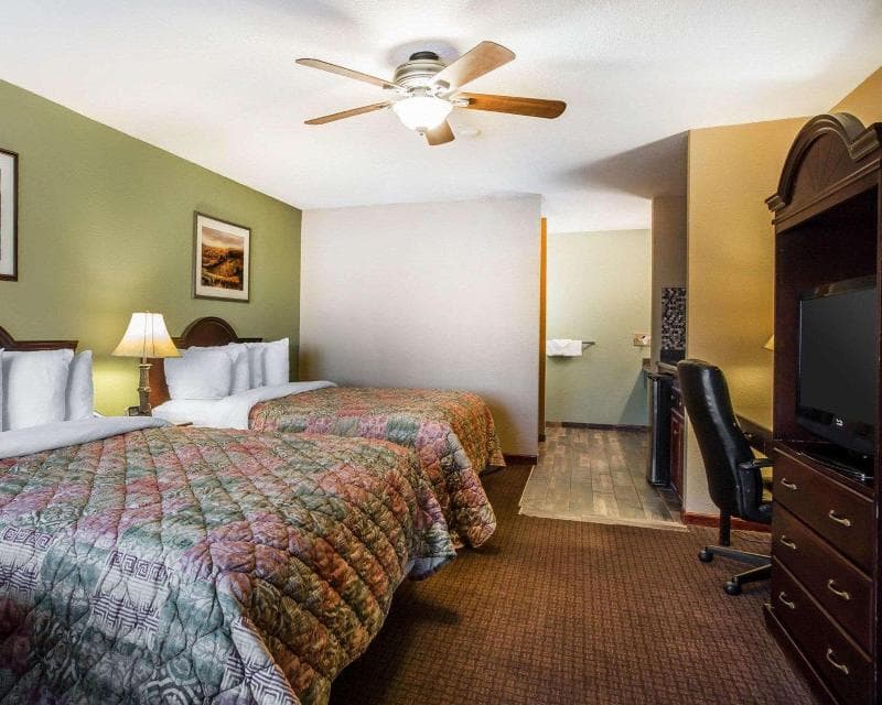 Quality Inn & Suites Cameron Park Shingle Springs 2
