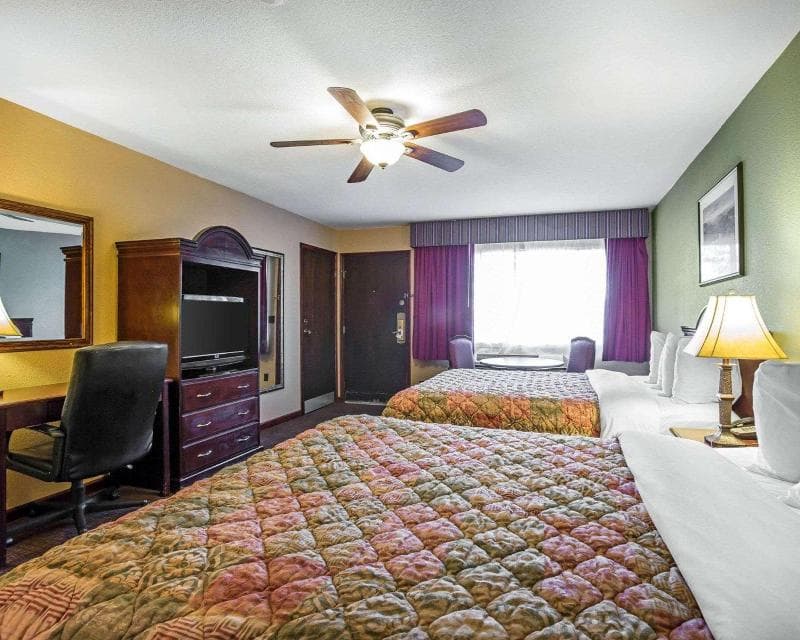 Quality Inn & Suites Cameron Park Shingle Springs 4