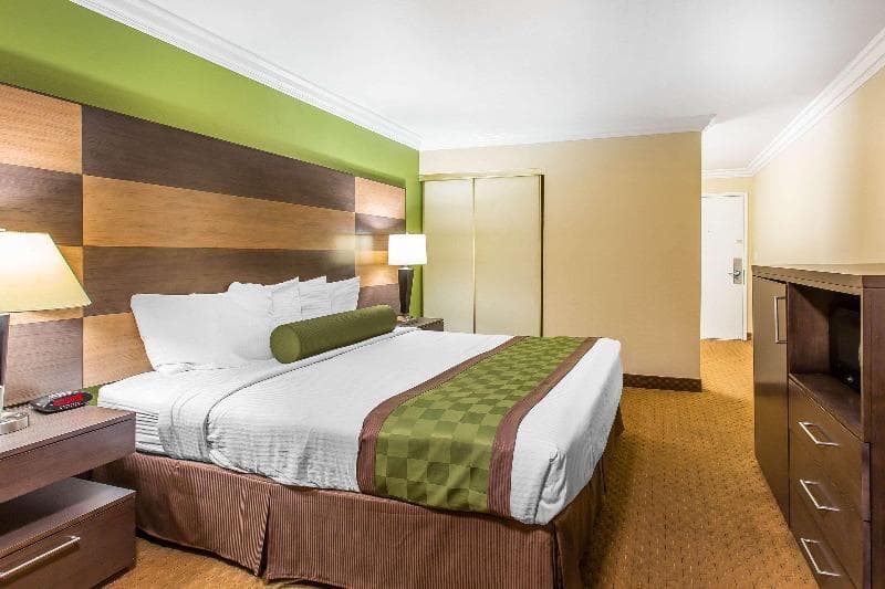 Rodeway Inn And Suites Canyon Lake 3