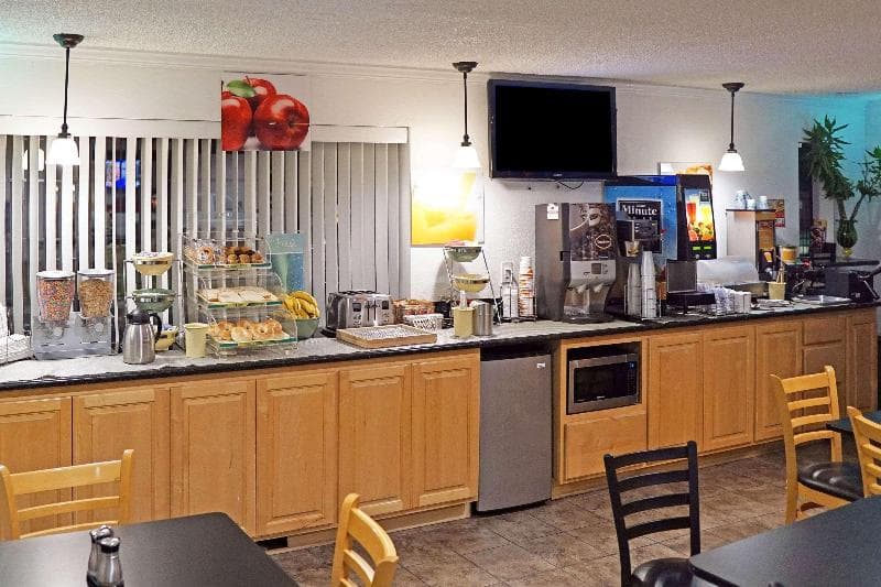 Quality Inn Near Fort Hunter Liggett 2