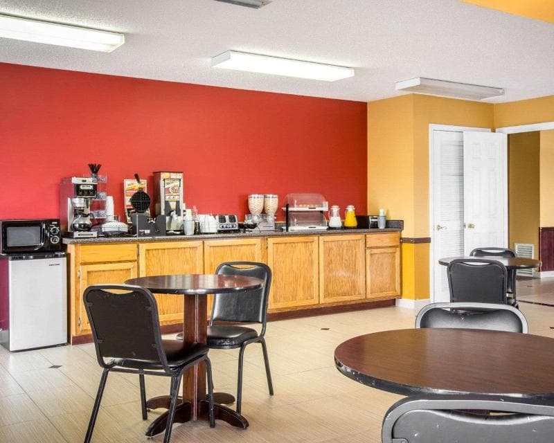Econo Lodge Eufaula 4