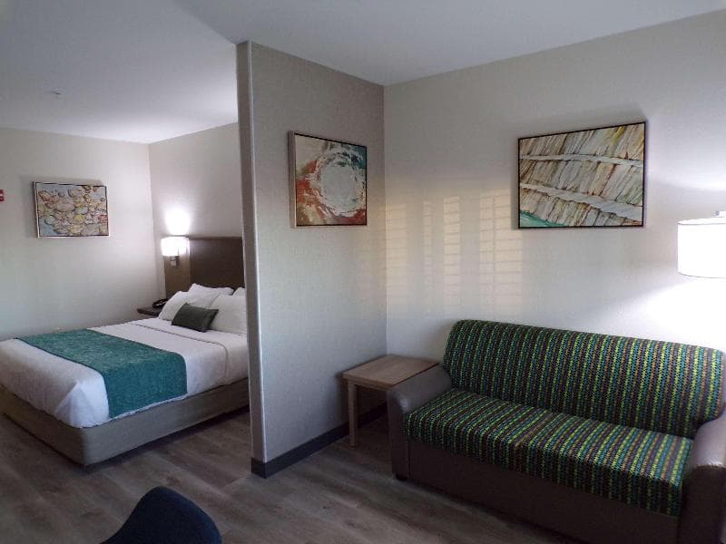 Best Western Plus Safford 4