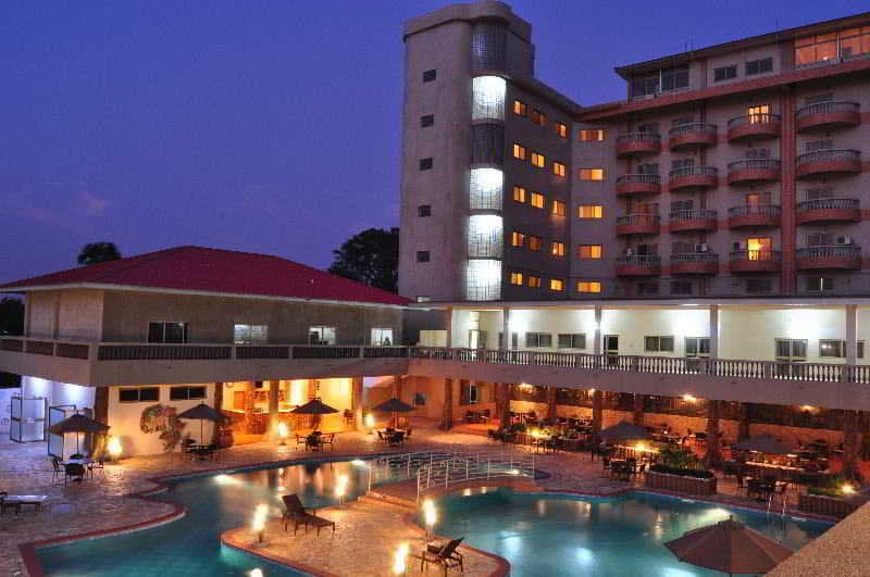 Mensvic Grand Hotel 4