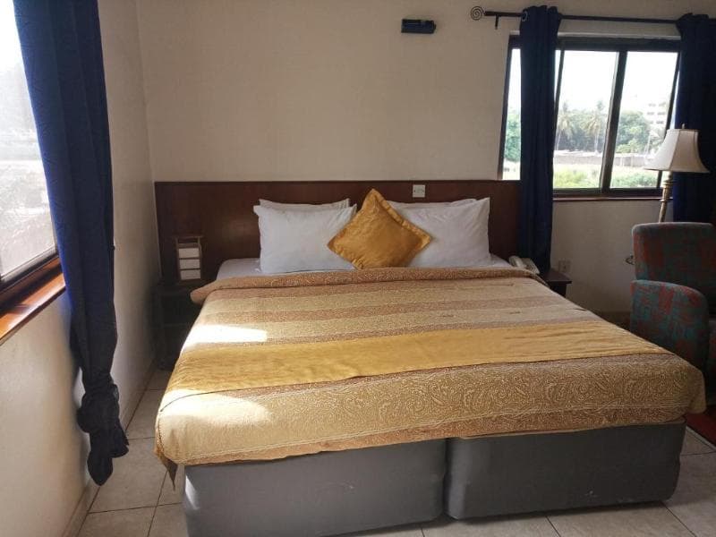 Ave Maria Hotel 4