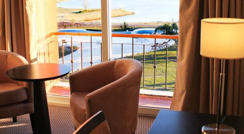 Howard Johnson By Wyndham Ezeiza Convention Center 5