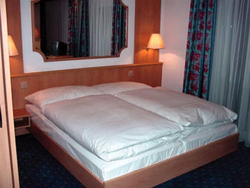 Hotel Eden main