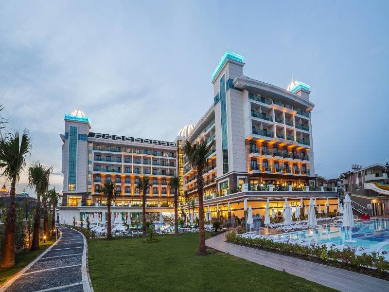 Luna Blanca Resort & Spa 3