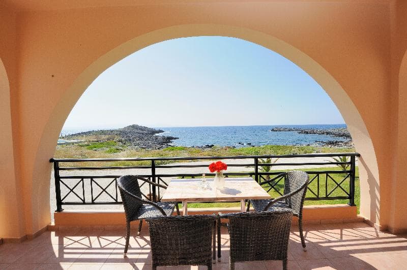 Nanakis Beach Apartments 3