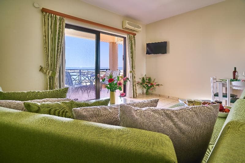 Nanakis Beach Apartments 4
