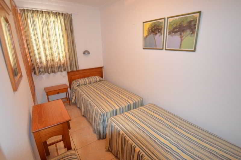 Las Brisas Bungalows 4