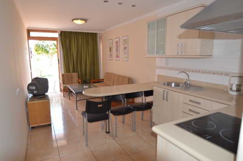 Las Brisas Bungalows 5