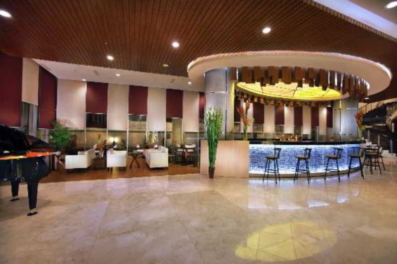 Atria Hotel Malang 4