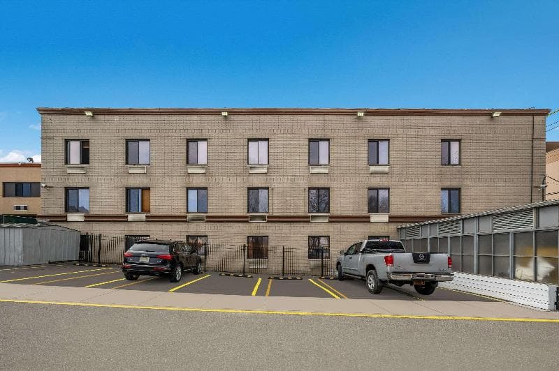 Quality Inn Jfk Airport Rockaway Blvd 4