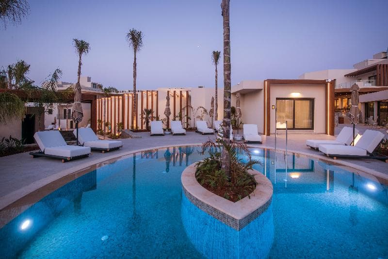 Noble Hotel Suites Adults Only 5