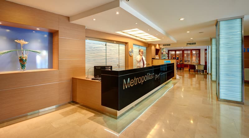 Metropolitan Playa Juka Aparthotel 2