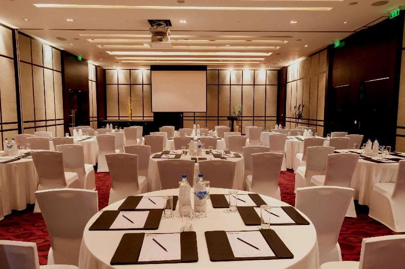 Doubletree By Hilton Gurugram Baani Square photo 1