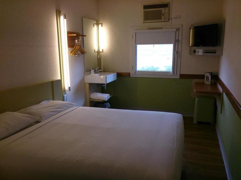 Ibis Budget Fawkner 2
