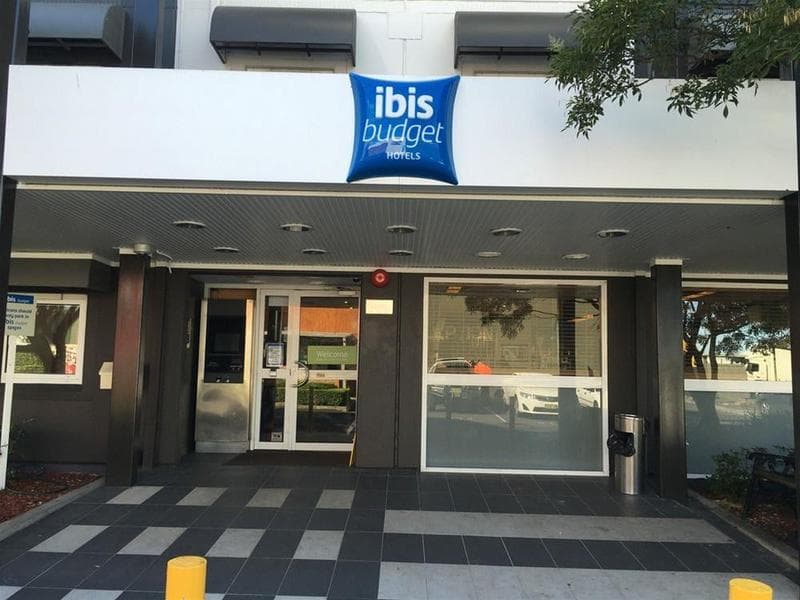 Ibis Budget St Peters 5