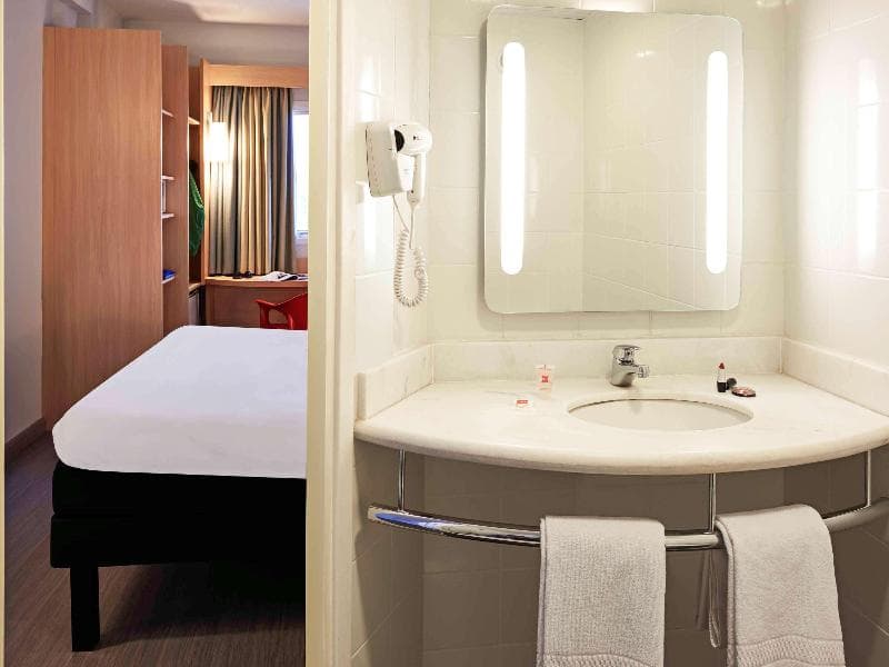 Ibis Goiania 3