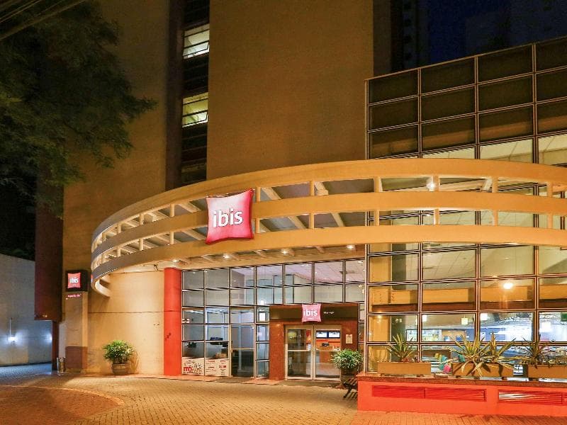 Ibis Maringa 4