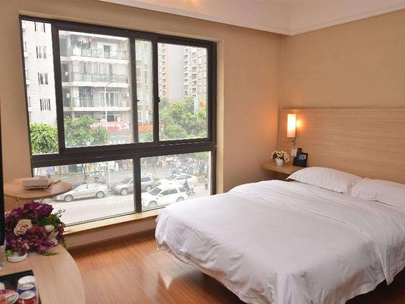 Ibis Chongqing Ranjiaba 3
