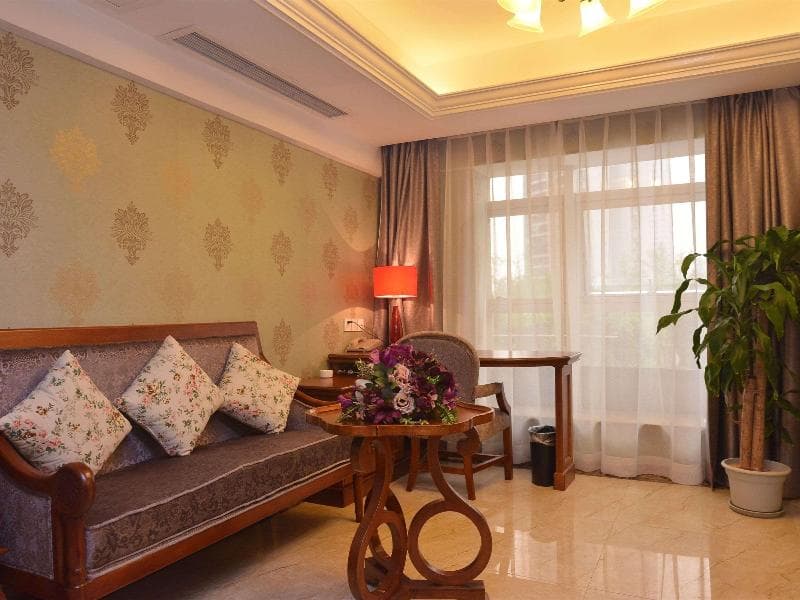 Ibis Chongqing Ranjiaba 4