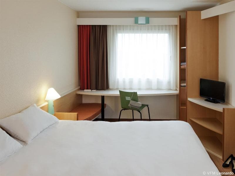 Ibis Honfleur 3
