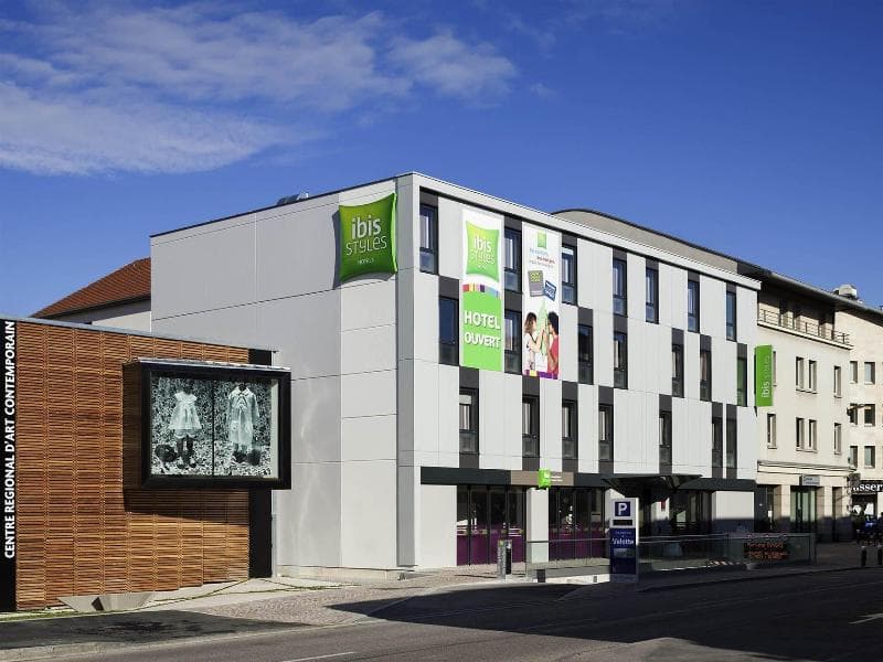 Hôtel Ibis Montbéliard main