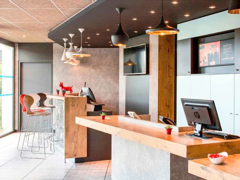 Ibis Montceau-Les-Mines 4