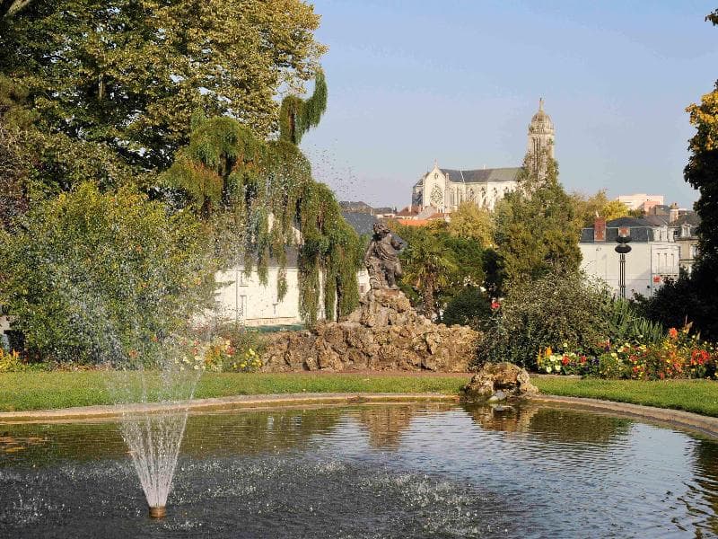 Mercure Cholet Centre 3