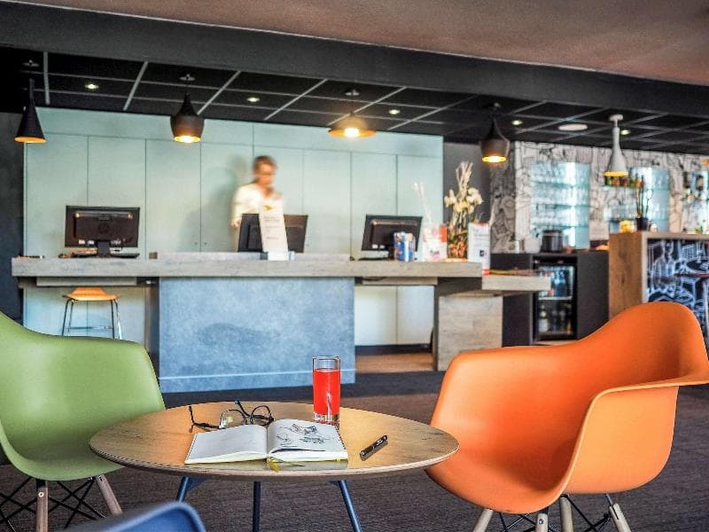 Hôtel Ibis Orange Centre Échangeur A7 A9 5