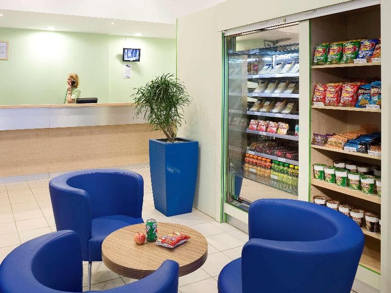 Ibis Budget L Isle Adam main