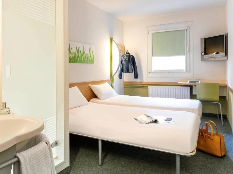 Ibis Budget Versailles Château Saint-Cyr 3