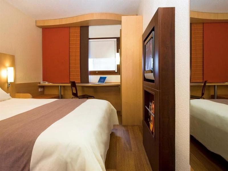Ibis Paris Pont De Suresnes Longchamp 4