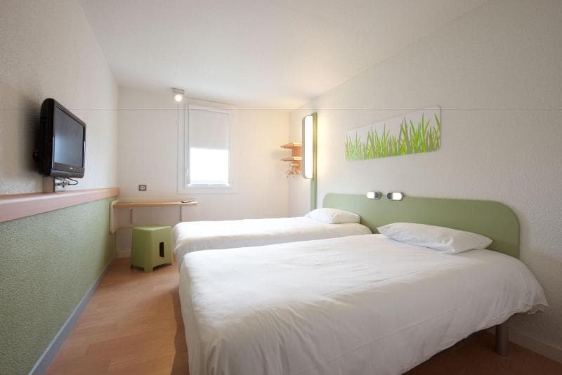 Ibis Budget Pau Est 3