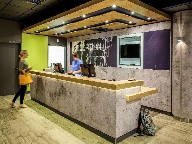 Ibis Budget Laval main