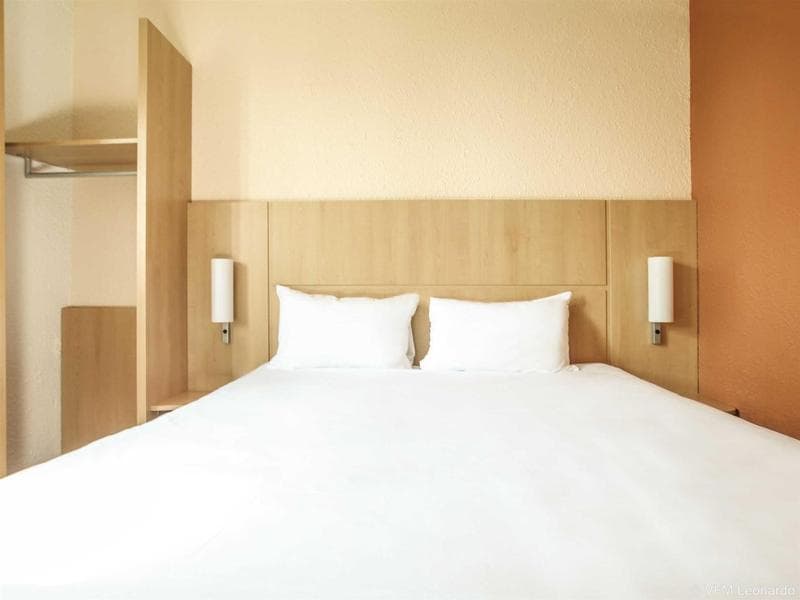 Hotel Ibis Chalons-En-Champagne (Adults Only) 3