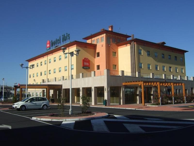 Albergo Ibis Como 3