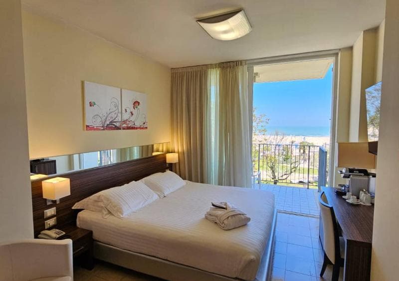 Mercure Rimini Lungomare 5