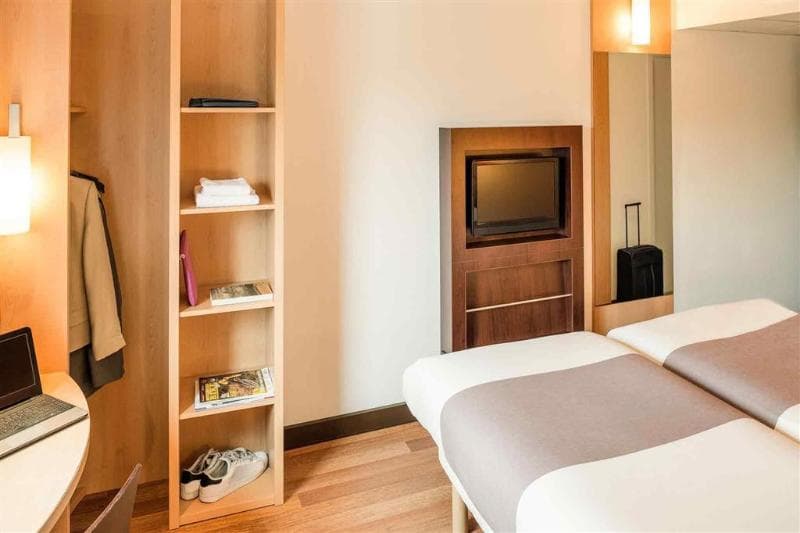 Ibis Utrecht 3