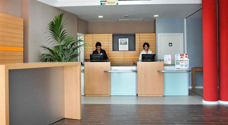 Hotel Ibis Girona Costa Brava 3