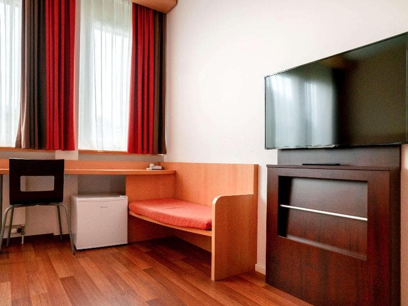 ibis Kriens 5