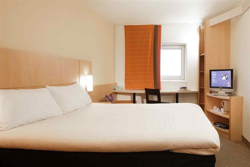 Ibis Cardiff Hotel 3