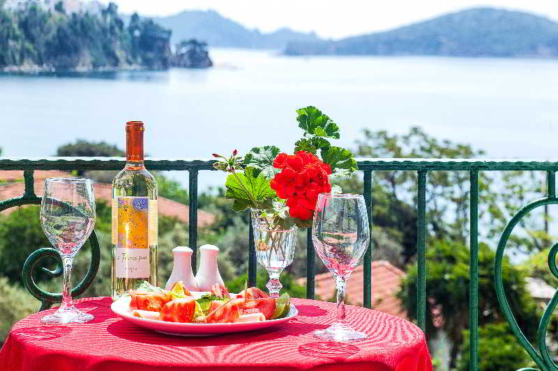 Nimfi Hotel, Skiathos main