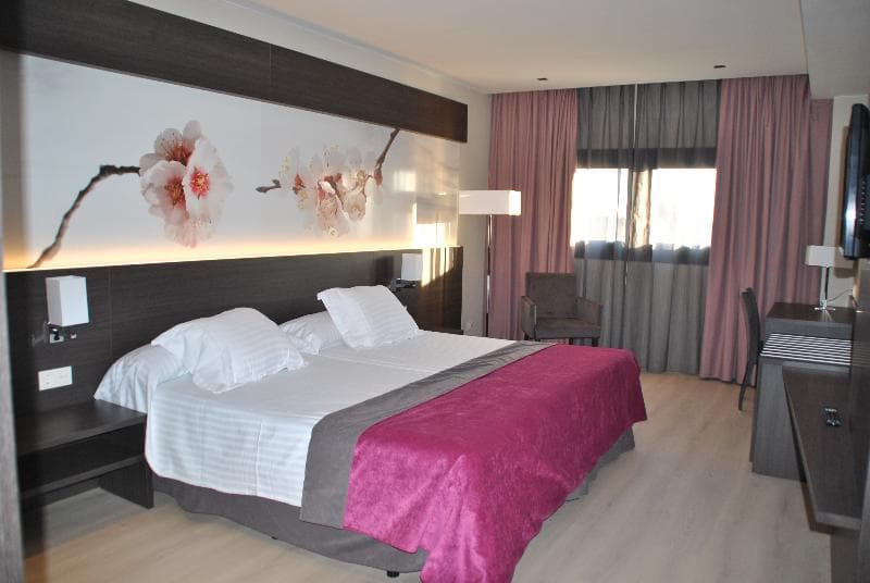 Brea's Hotel 3