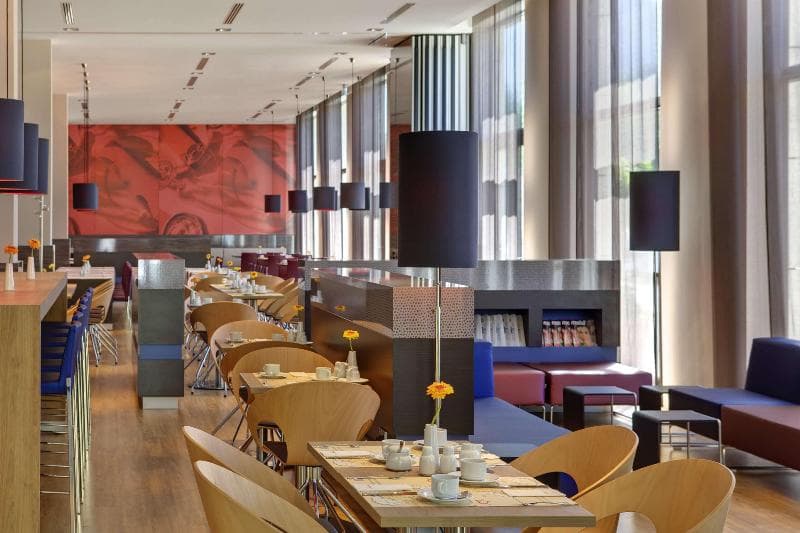 Intercityhotel Leipzig 5