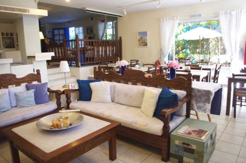 Daphne's Club Hotel Apartments 3